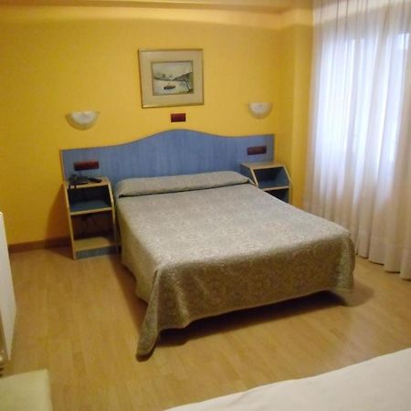 Hostal Don Suero Leon Ngoại thất bức ảnh