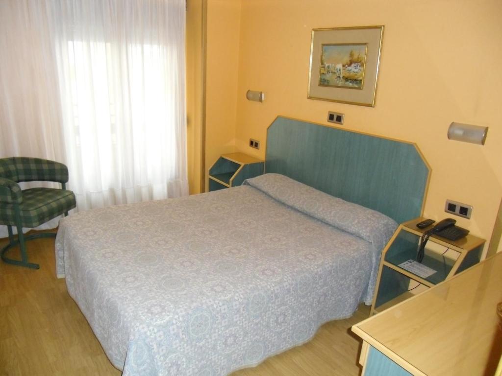 Hostal Don Suero Leon Phòng bức ảnh