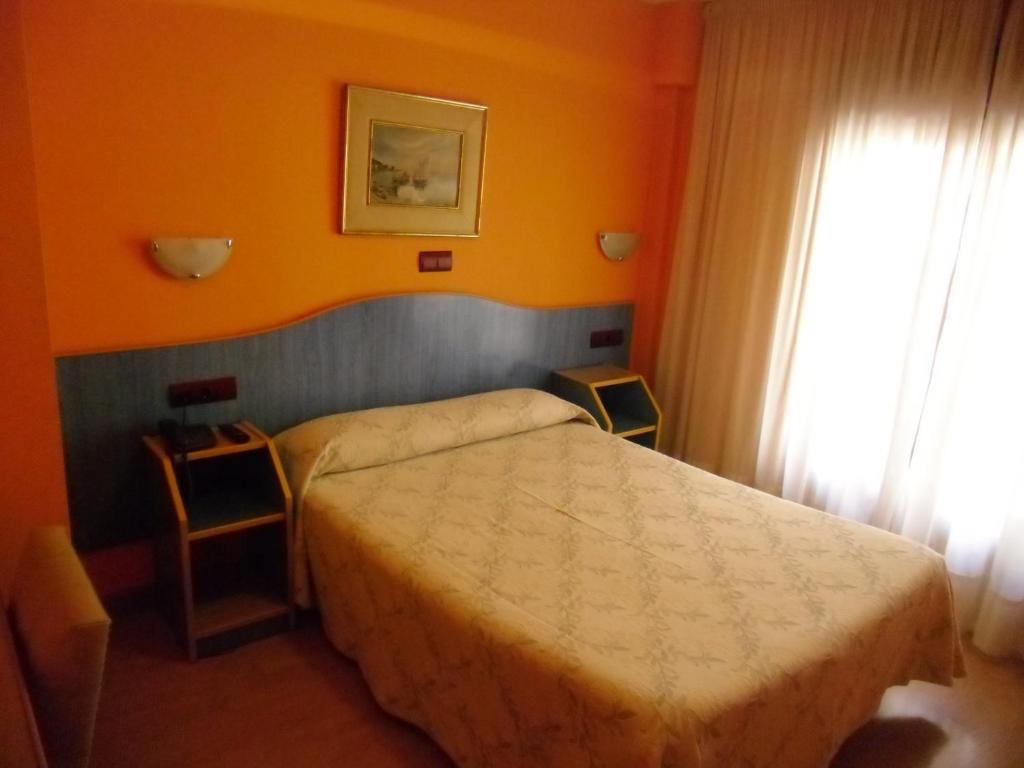 Hostal Don Suero Leon Phòng bức ảnh