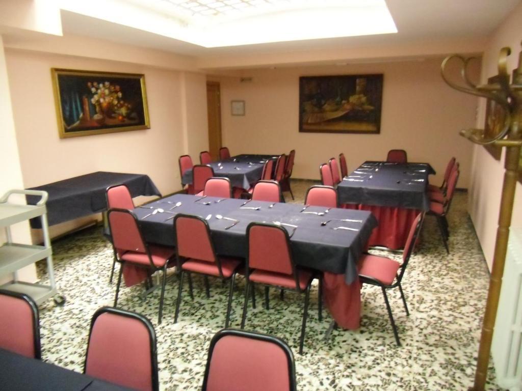 Hostal Don Suero Leon Ngoại thất bức ảnh