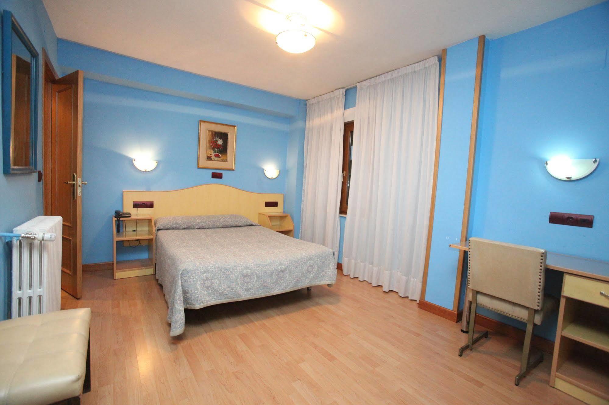Hostal Don Suero Leon Ngoại thất bức ảnh