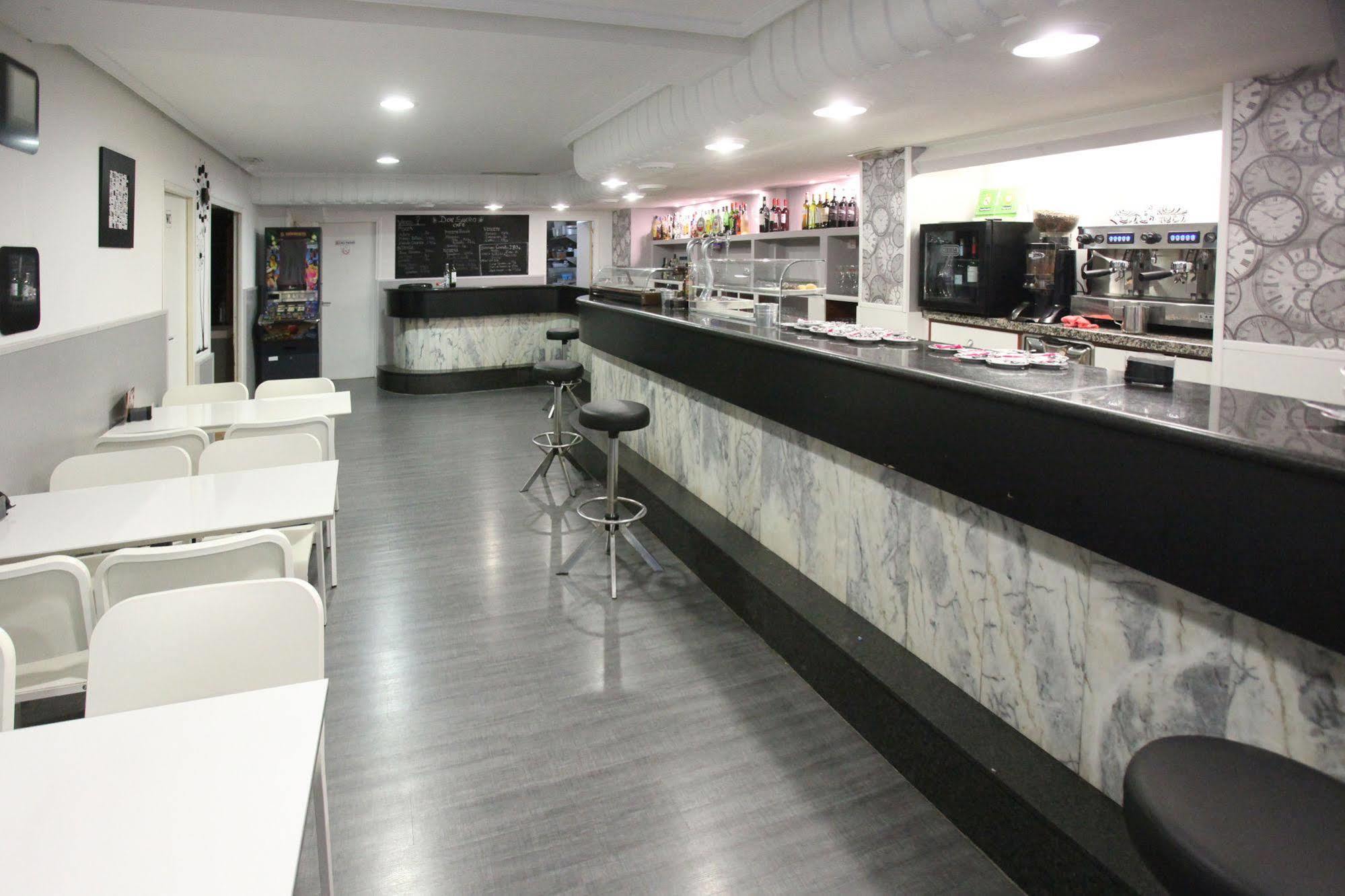 Hostal Don Suero Leon Ngoại thất bức ảnh